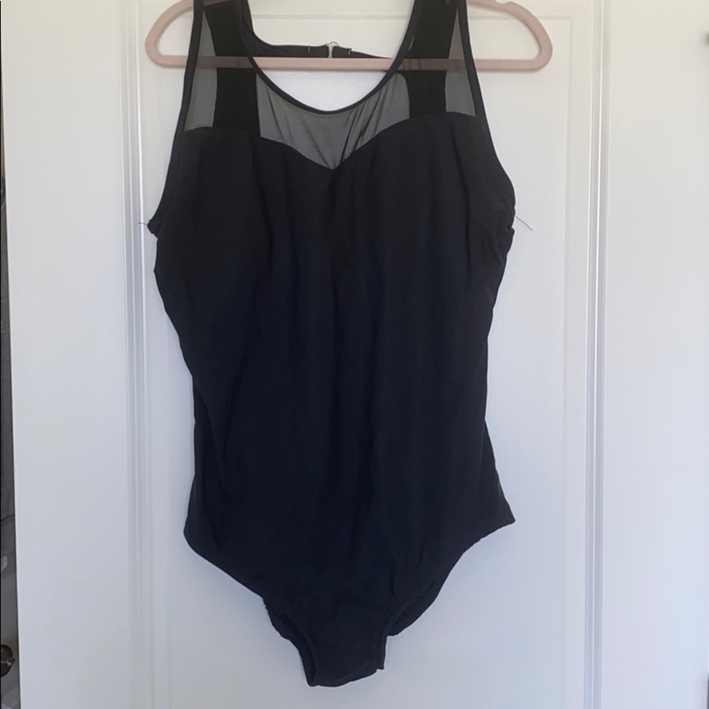 Plus size swimsuit 22W